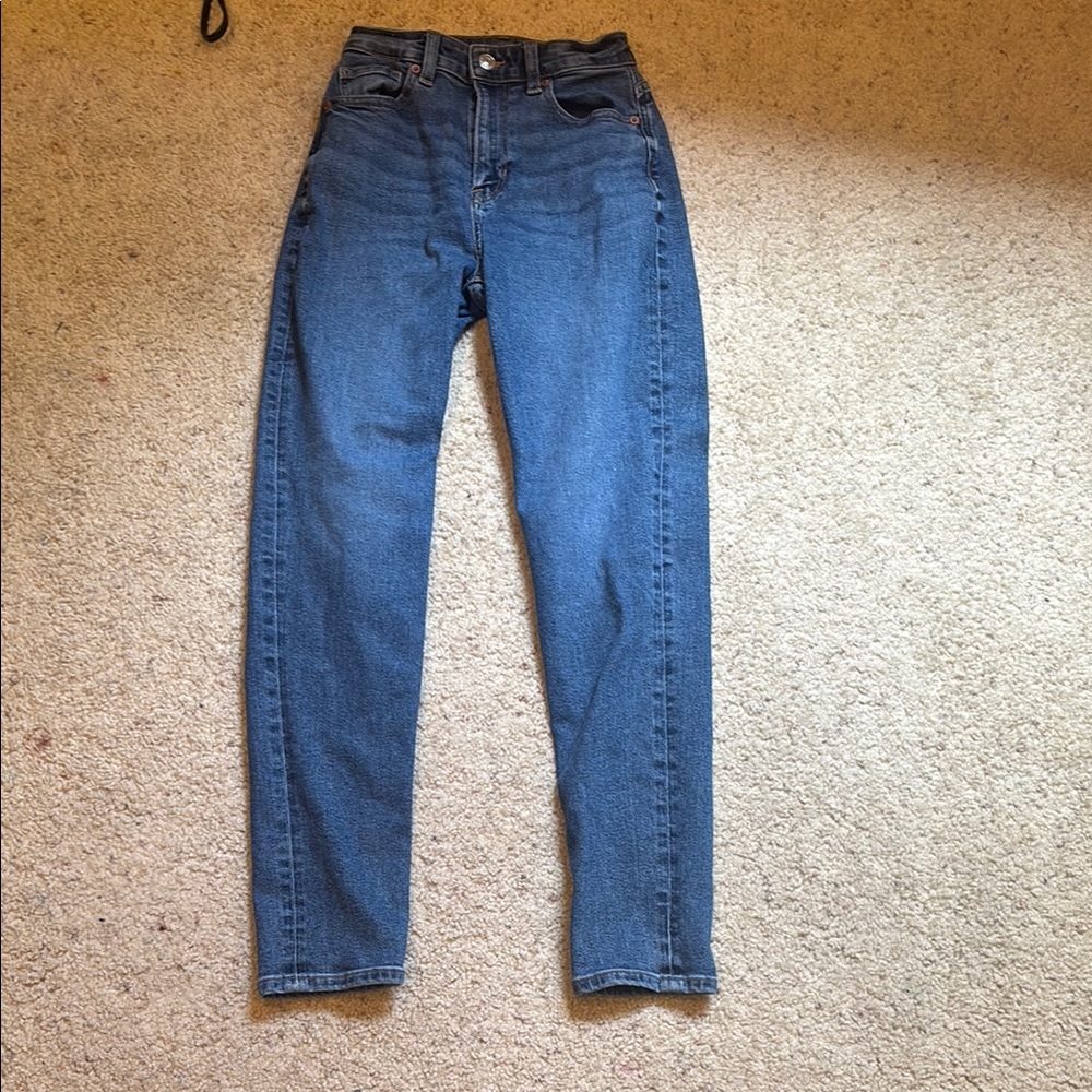 American Eagle Outfitters Stretchy Blue Jeans
